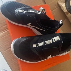 Brand new Nike Flex runner Kids size 1y